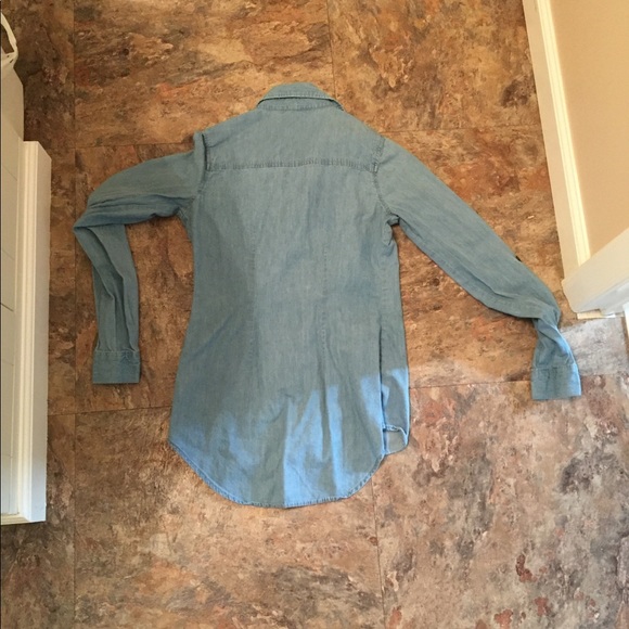 Button up shirt - Picture 2 of 3